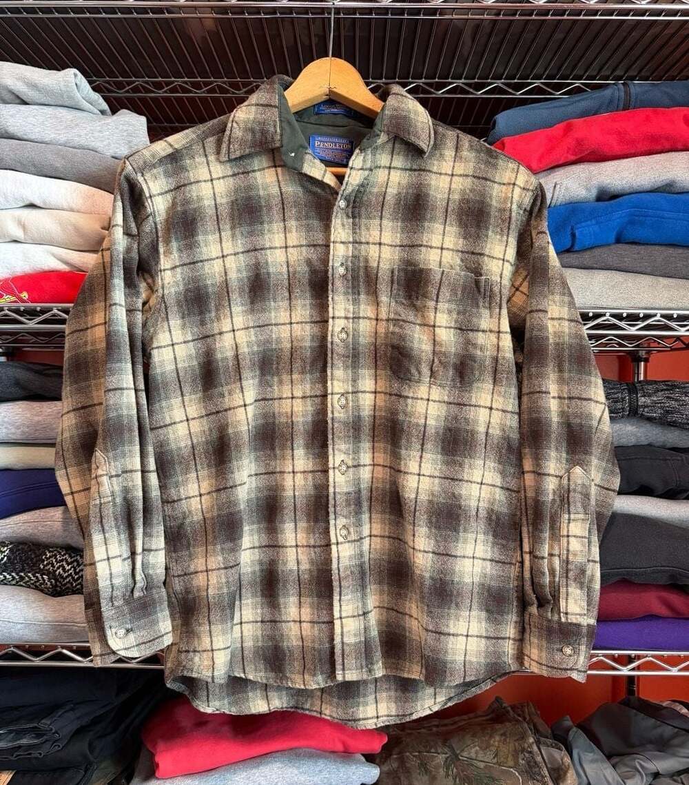Vtg Pendleton Lodge Shirt Brown Grey Tan Plaid Virgin Wool Button Down Med